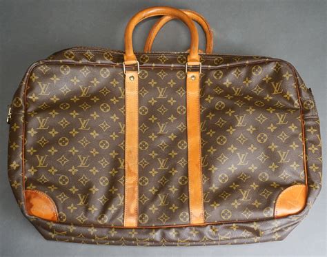 louis vuitton sac 3 poches|louis vuitton monogram pattern.